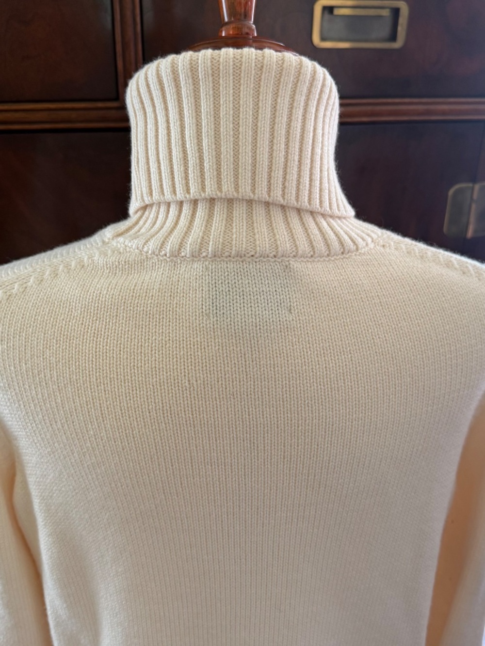 Tuckernuck Sophia Ivory Turtleneck Sweater Size S - Picture 9 of 13